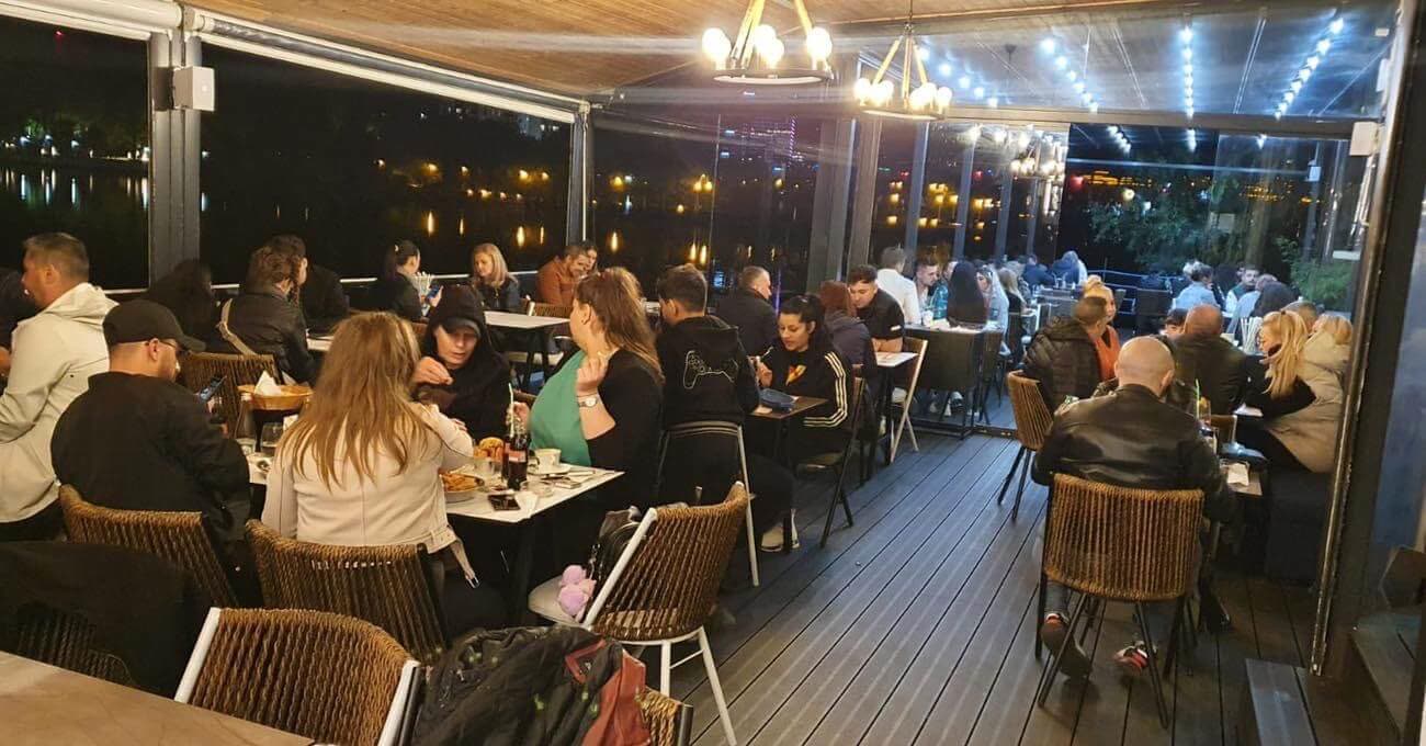 Sala interioara